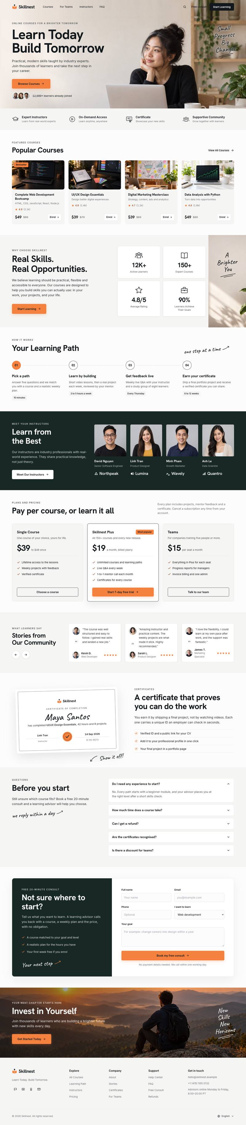 Online Courses Daylight template, the whole page on desktop