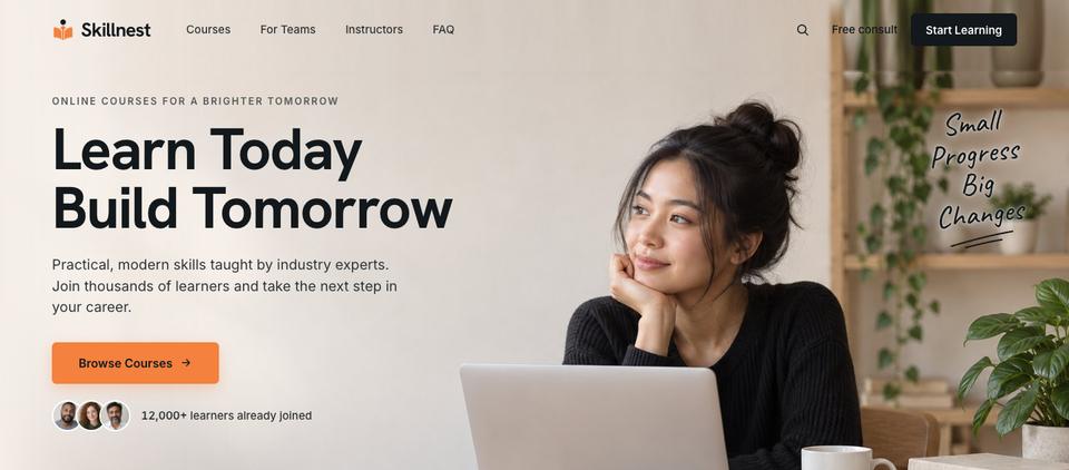 Online Courses Daylight template — Hero section